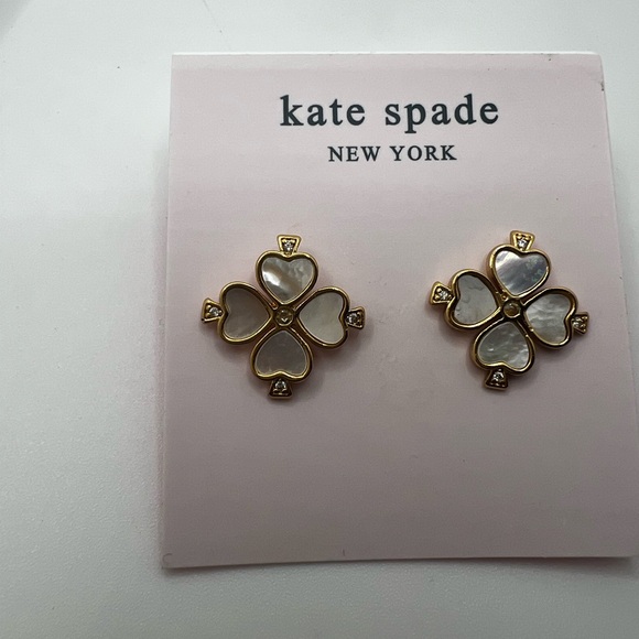 NWT Kate Spade Legacy Logo Demi Fine Spade Flower Earrings - Picture 3 of 3